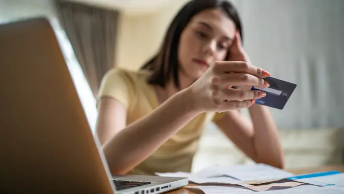 Are You Using the Right Credit Card? Here's How to Tell